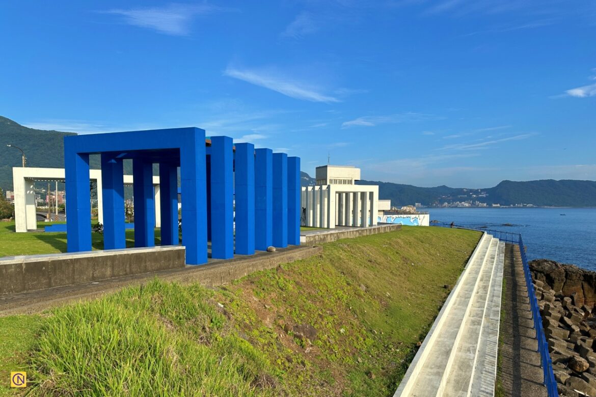 The Forever Love: Wanli Happiness Plaza in Tanwan.