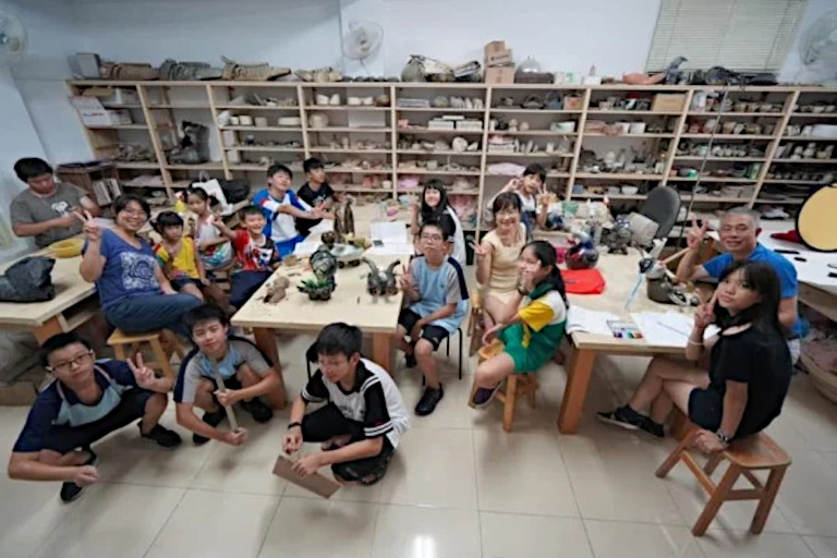 Students in an art classroom in Taiwan.