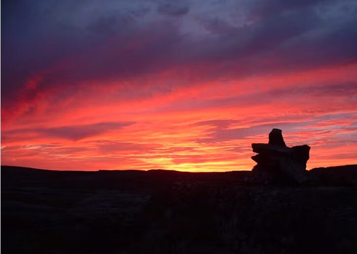 Sunset at the Nuvvuagittuq Greenstone Belt.