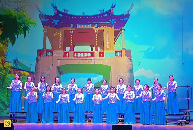 The chorus of 'Pu Bei' (匐背).