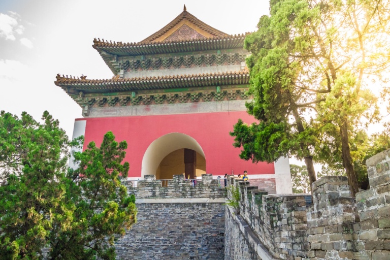 The Dingling mausoleum.