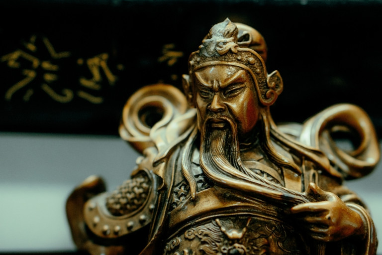 Statue of Guan Gong.