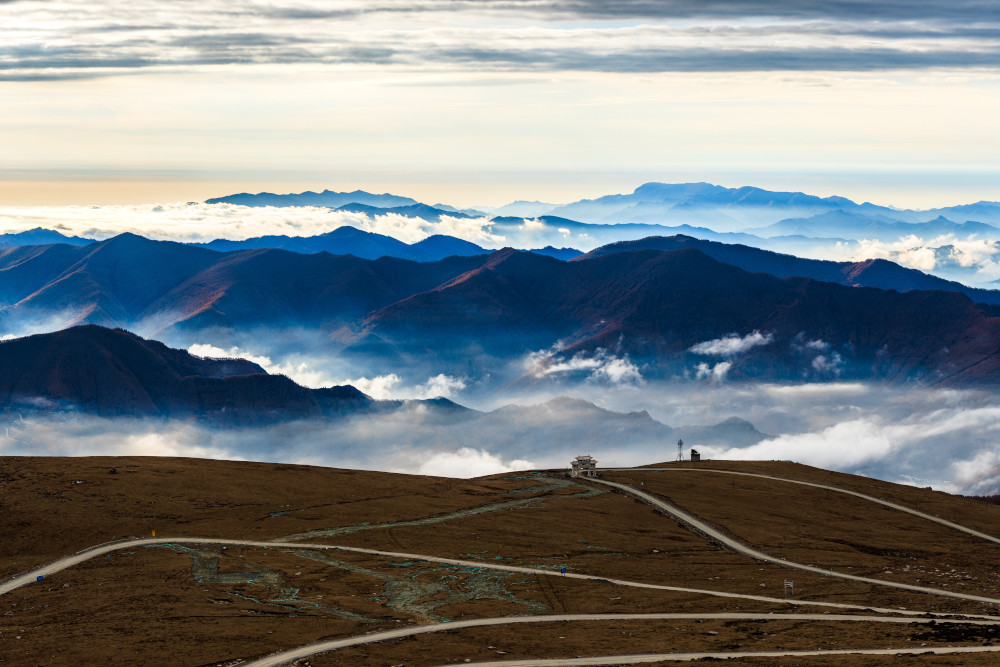 Mount Wutai in a sea of clouds.
