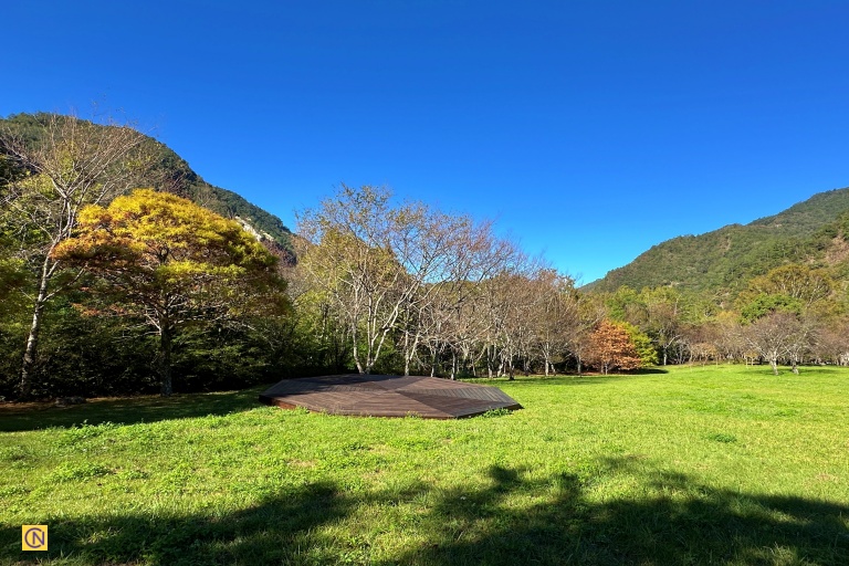 Aowanda National Forest Recreation Area is particularly known for its stunning autumn and winter foliage viewing.