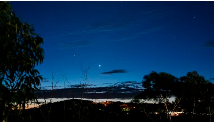 A conjunction of Jupiter and Venus in the evening sky of August 28, 2016.