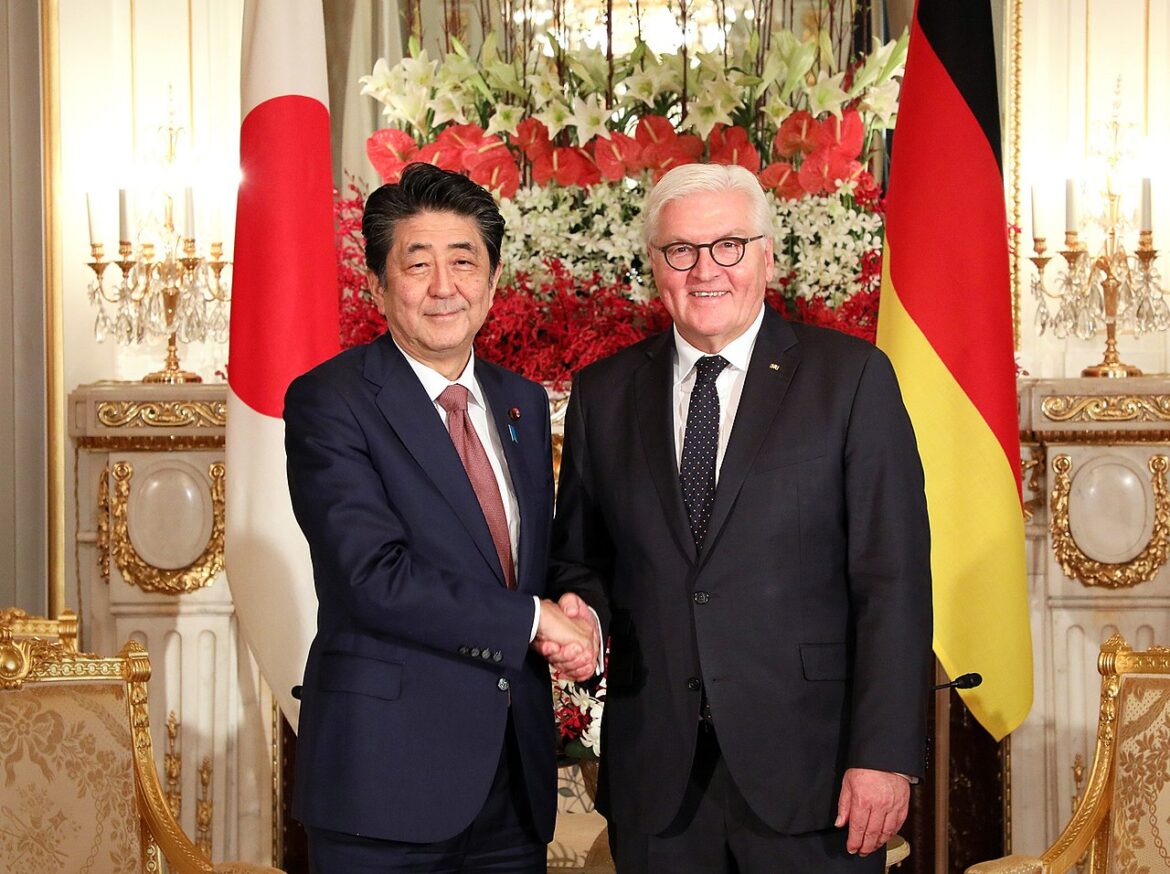 Prime Minister Abe and Japan's Germany's President Frank-Walter Steinmeier.
