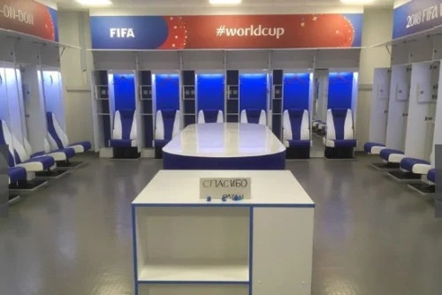 This led to the central question: Why does this come so naturally to the Japanese? How does Japan teach children consideration, care, and gratitude toward others?