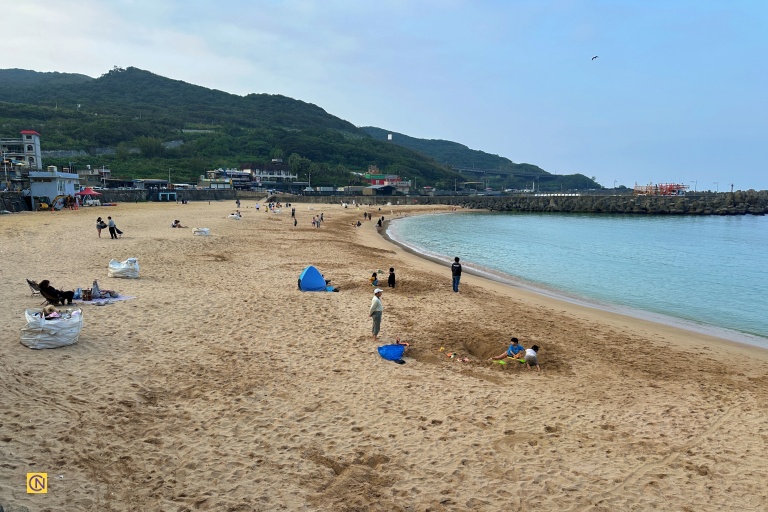 Dawulun Beach in Waimushan, Keelung. 