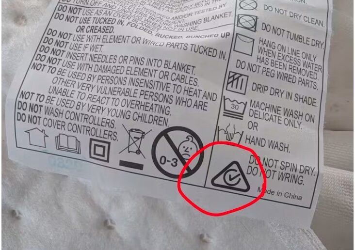 An electric blanket compliant with Australian and New Zealand safety standards must have this regulatory compliance mark on the tag.