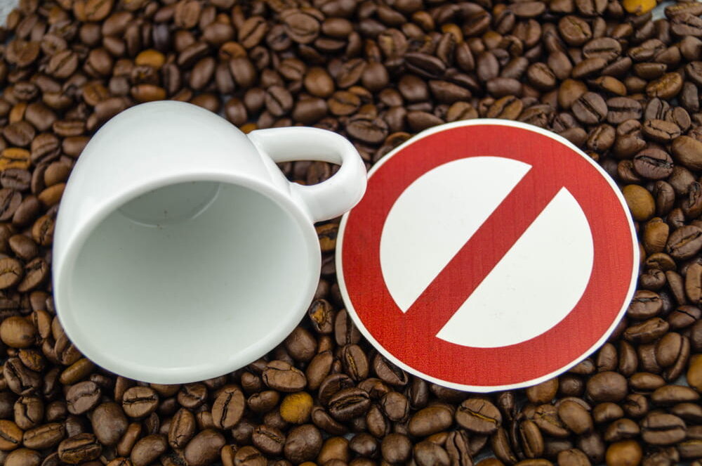 Drinking strong coffee on an empty stomach can lead to gastritis and ulcers.