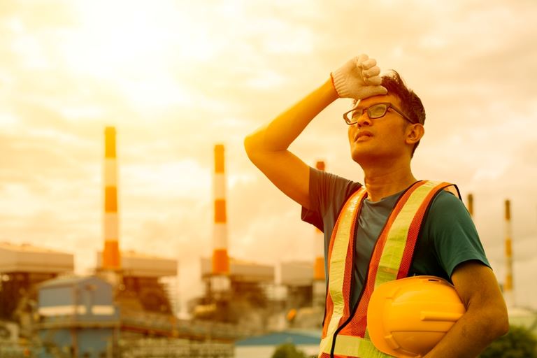 Working in high heat and failing to rehydrate can cause the kidneys to age quickly.