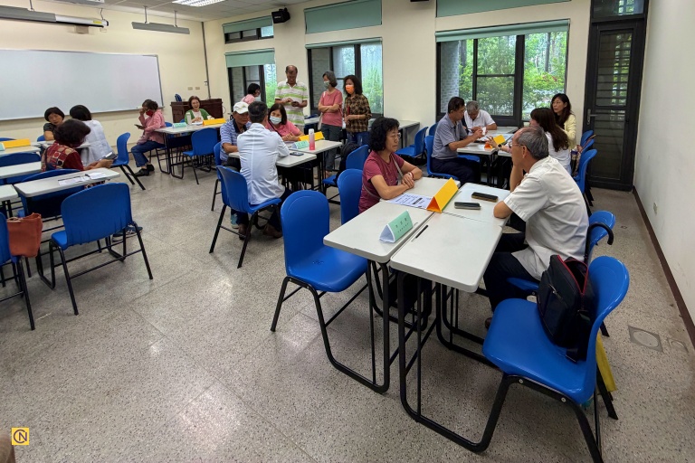 The forum kicked off in the morning with free health consultation services.