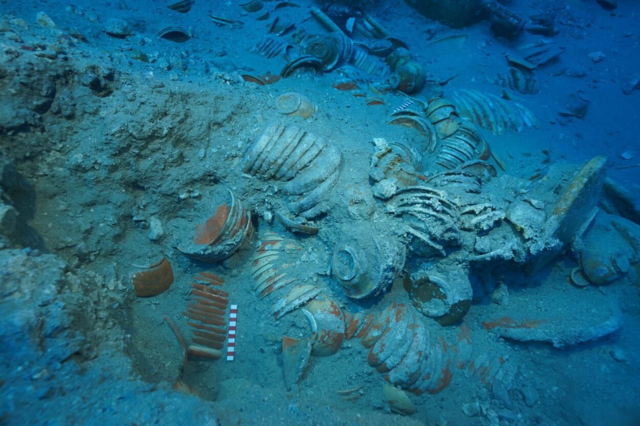 The shipwreck's plates and bowls are in excellent condition, their original colors and features preserved with an unusual protective technique: they were coated in raw clay.
